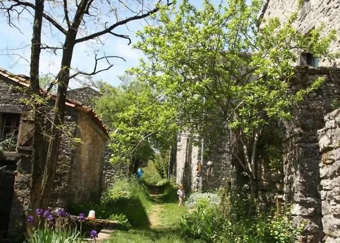 Maison Larzac Cevennes Grand 度假居